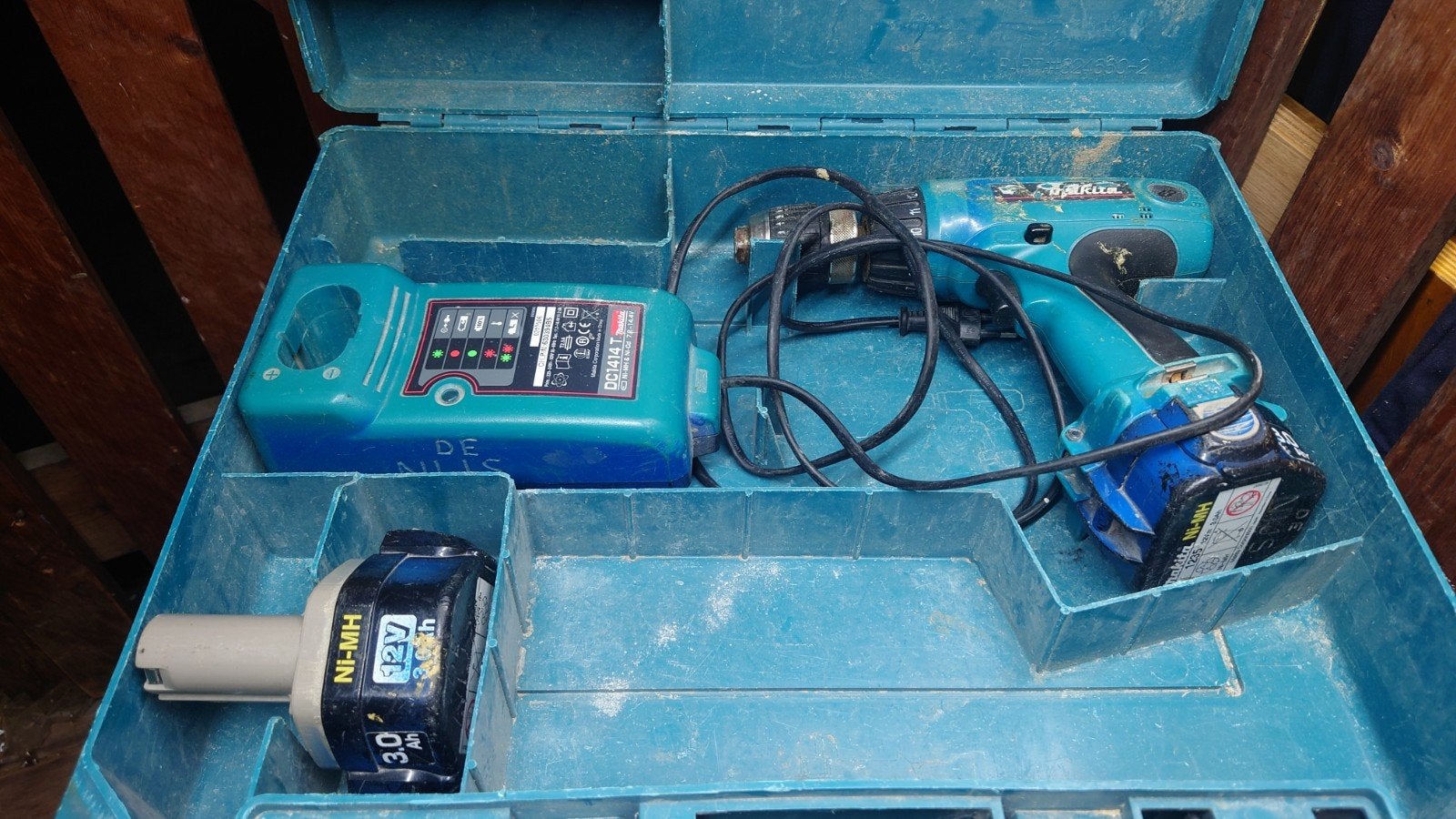 Makita 12V Accuboormachine Set (Compleet in Koffer), Ophalen of Verzenden, Gebruikt, Minder dan 400 watt, Boor- en Schroefmachine