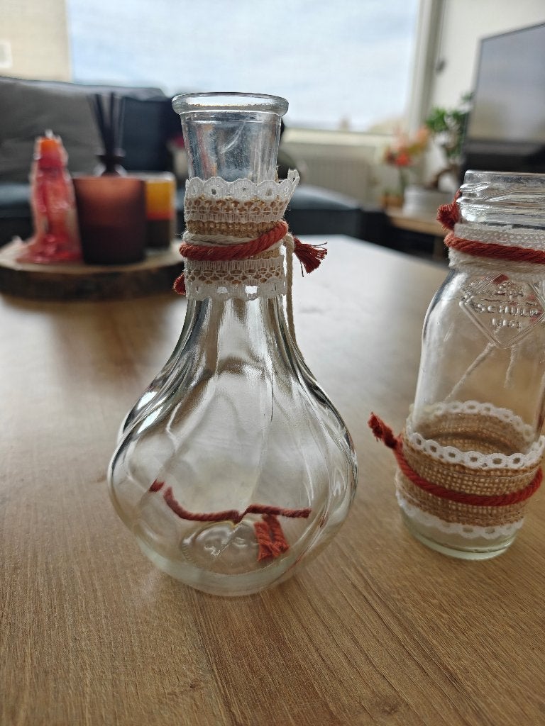 Kleine vazen met decoratie, Huis en Inrichting, Woonaccessoires | Vazen, Gebruikt, Transparant, Glas, Geschikt voor droogbloemen