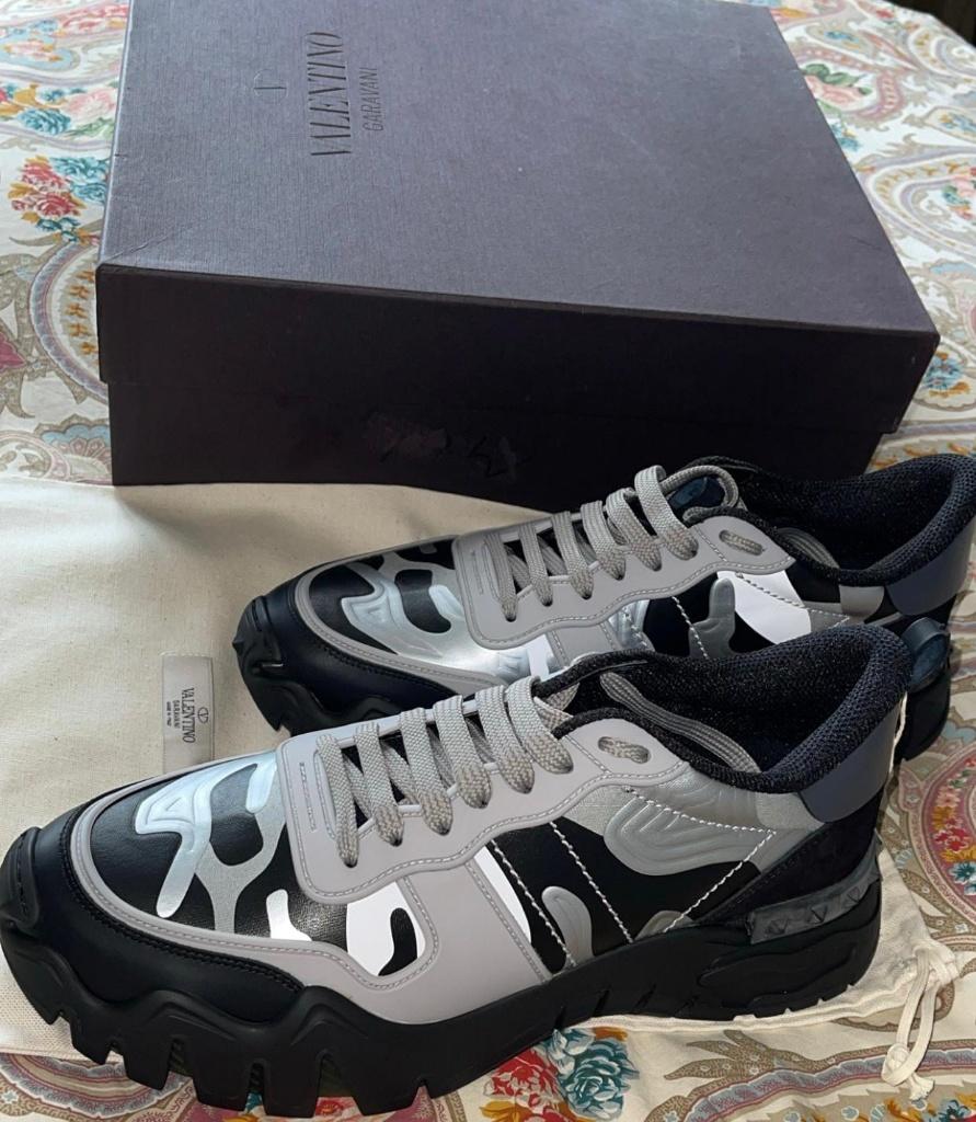 Valentino Garvani Rockrunner Camouflage Sneakers, Valentino, Zwart, Nieuw, Ophalen of Verzenden