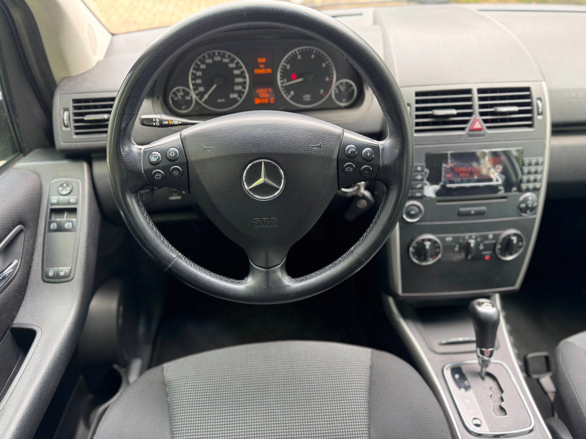 Mercedes-Benz A-klasse A150 Polar STAR Automaat NWE APK 5drs, Traction-control, Zwart, Origineel Nederlands, 1000 kg