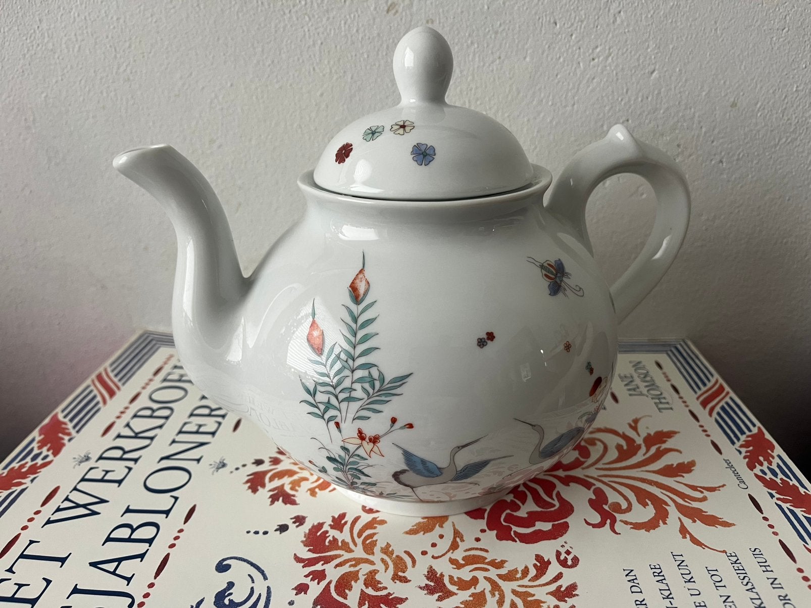 Limoges porselein Kakiemon theepot als nieuw, Verzenden, Zo goed als nieuw, Porselein, Overige typen