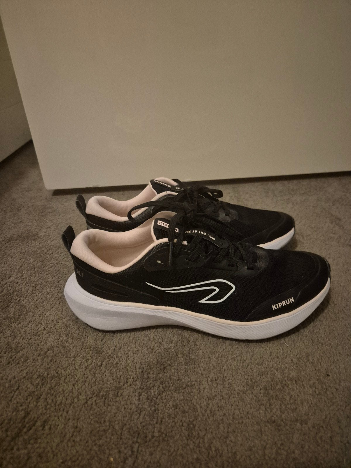 Kiprun hardloopschoen of gymschoen, Ophalen of Verzenden, Zo goed als nieuw, Kiprun, Sportschoenen