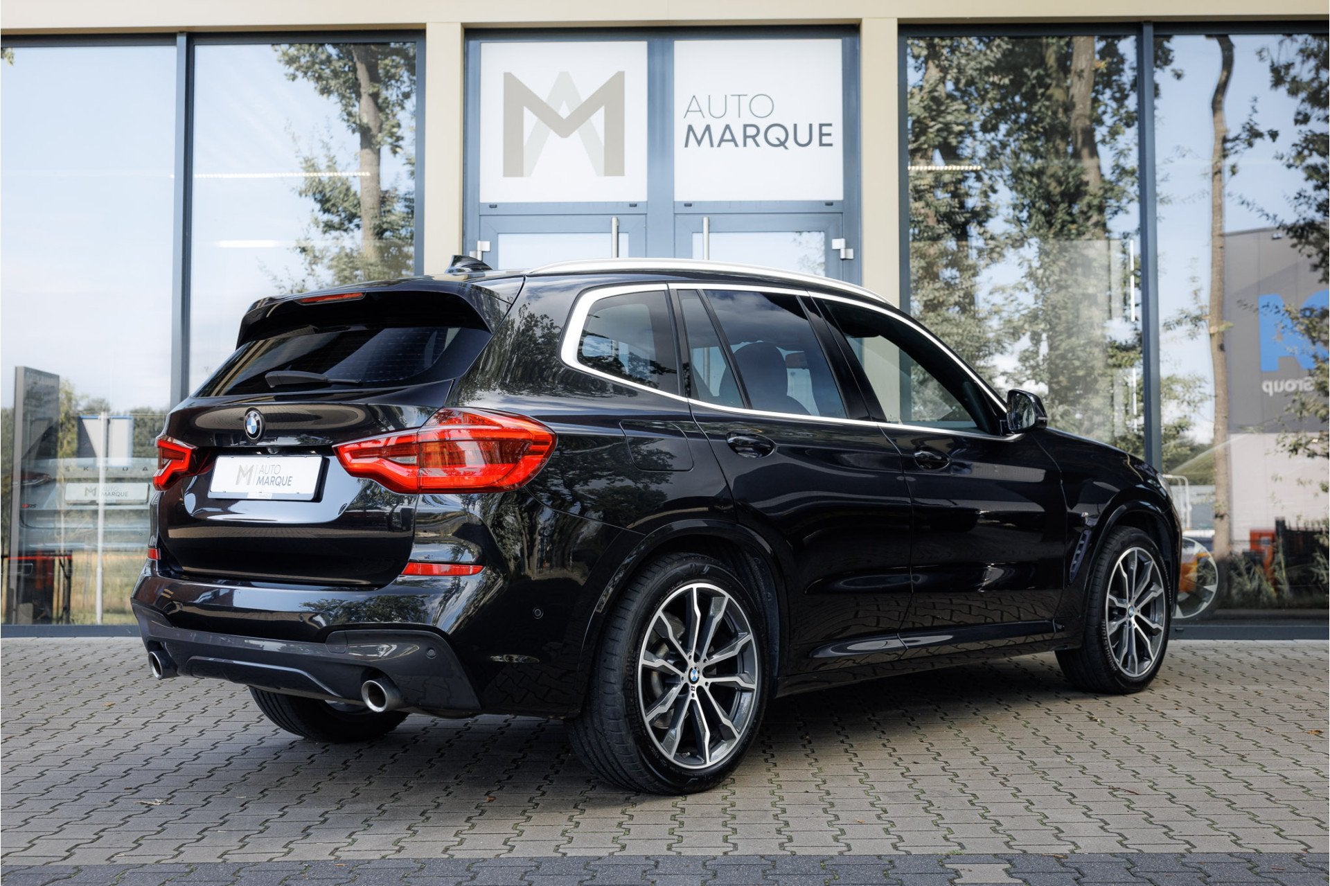 BMW X3 xDrive20i Aut. | High Executive | M Sportpakket | Pan, Automaat, Gebruikt, 4 cilinders, Zwart