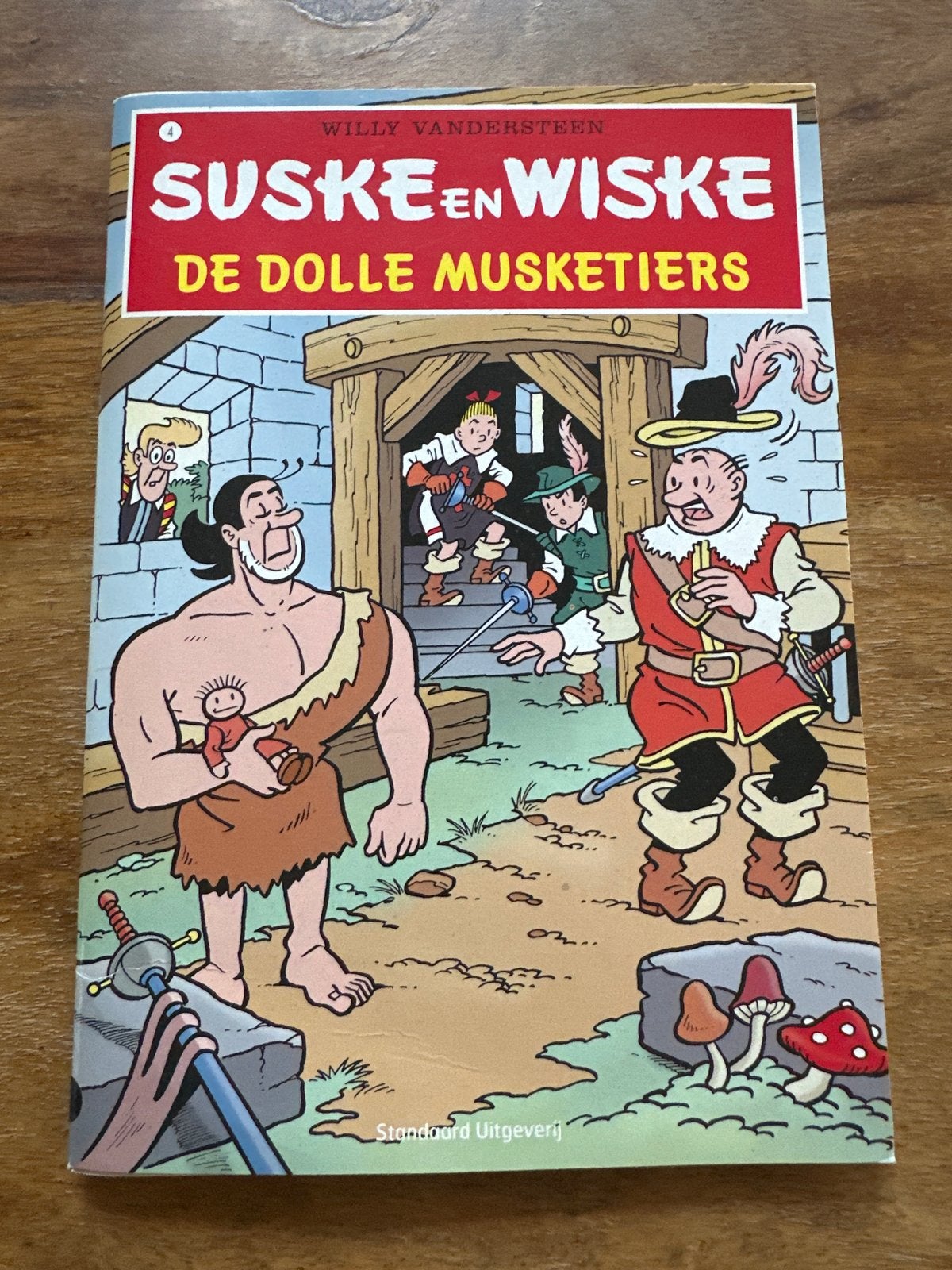 Suske en Wiske - De Dolle Musketiers (Unieke Uitgave), Eén stripboek, Ophalen of Verzenden, Gelezen