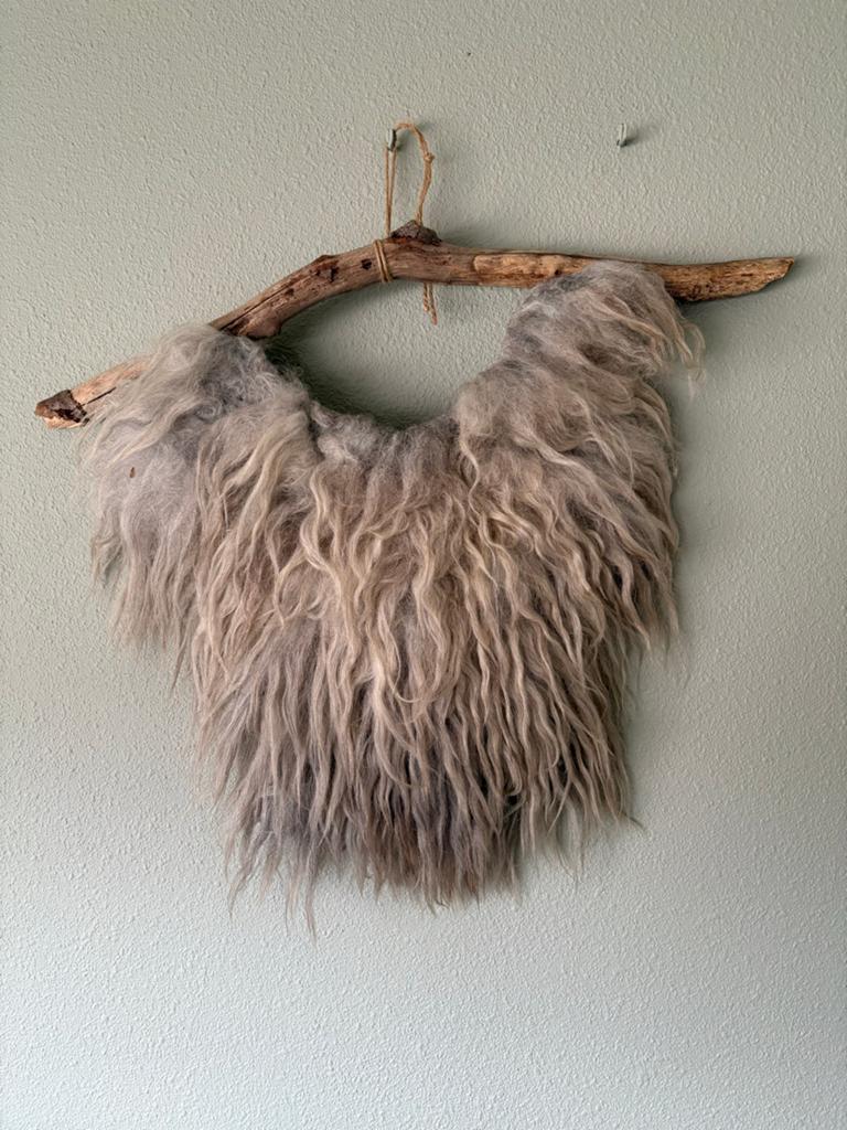 Hanger van wol, Ophalen of Verzenden, Zo goed als nieuw