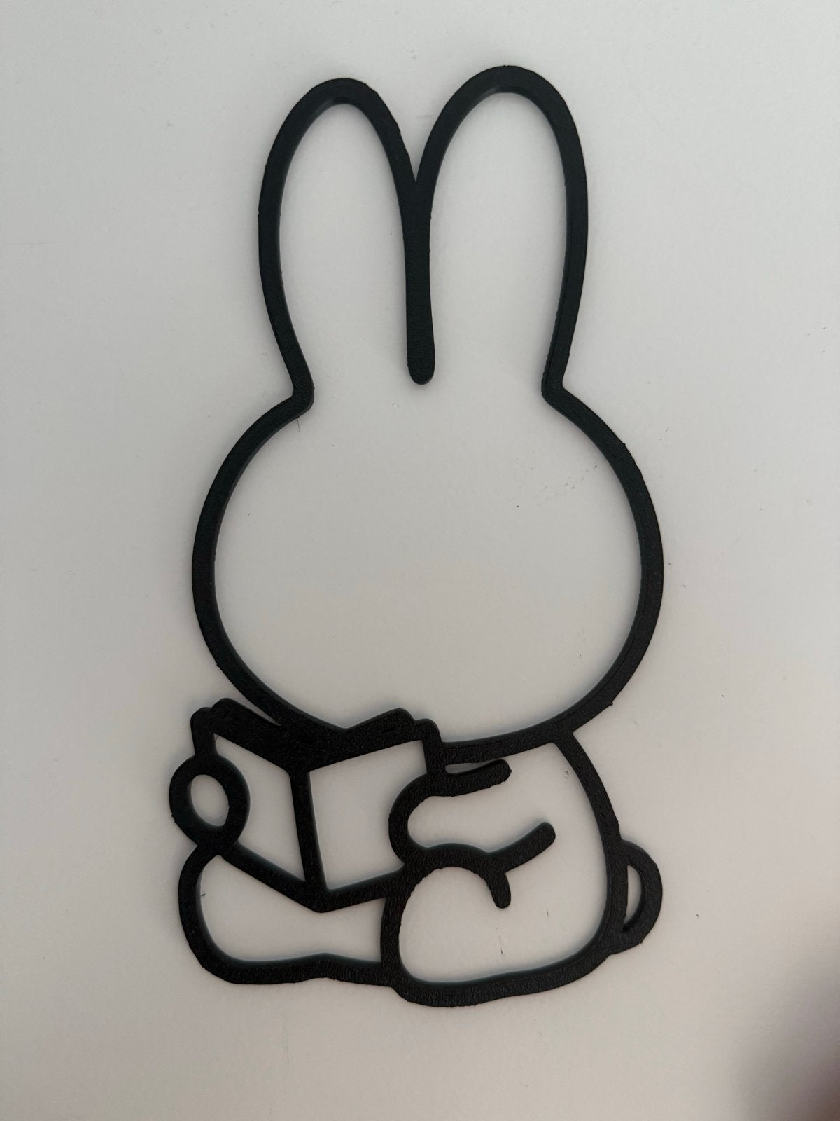 Nijntje/Miffy wanddecoratie met boek - 20cm, Huis en Inrichting, Verzenden, Nieuw, Kunststof, Decoratieobject