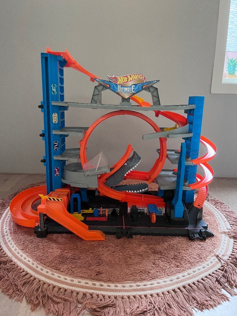 Hot wheels racebaan, Kinderen en Baby's, Speelgoed | Racebanen, Ophalen, Hot Wheels, Met looping, Elektrisch