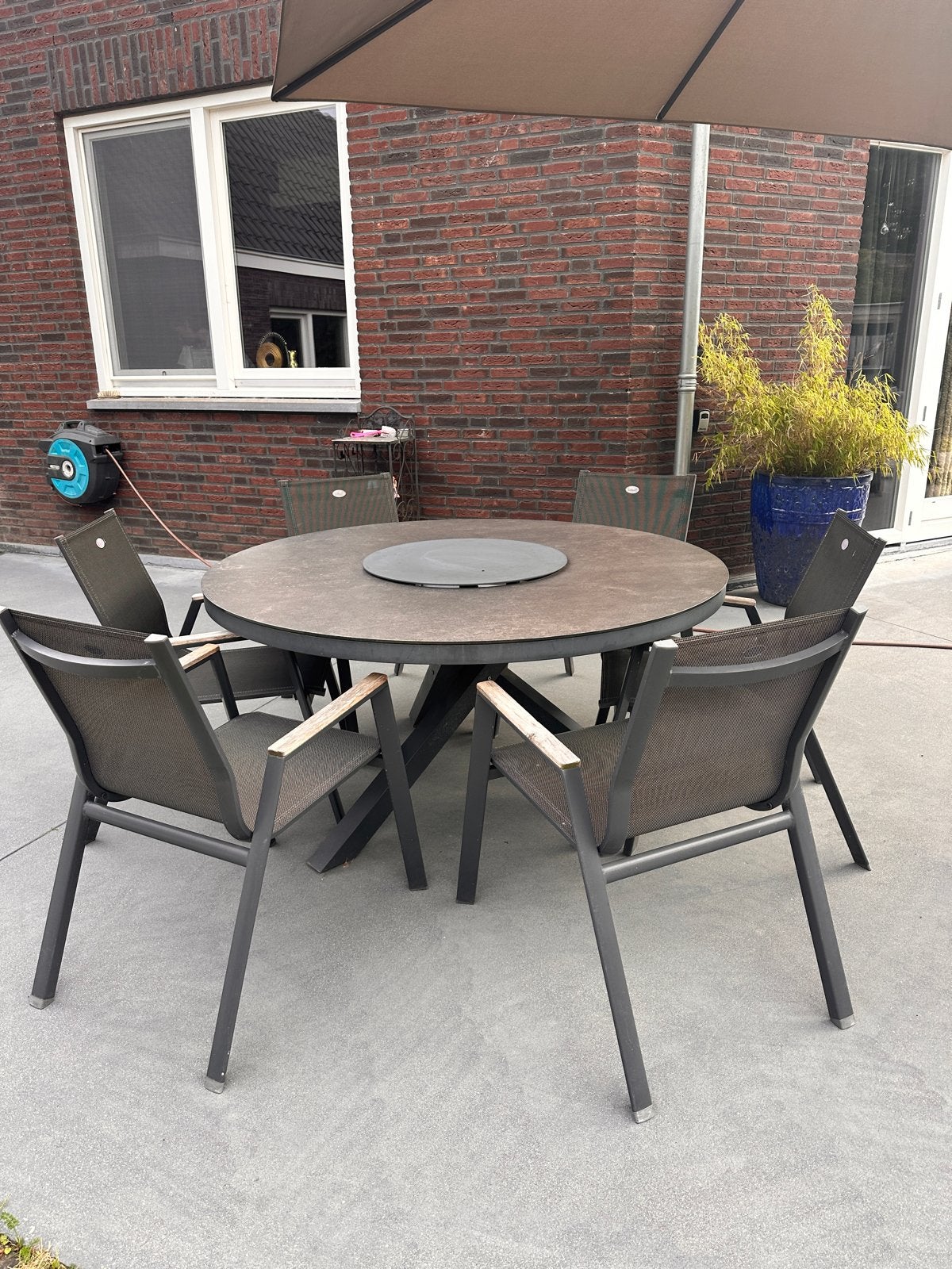 6x Hartman tuinstoelen met Qopps tuintafel (120cm), Tuin en Terras, Ophalen, Eettafel, 6 zitplaatsen, Zo goed als nieuw