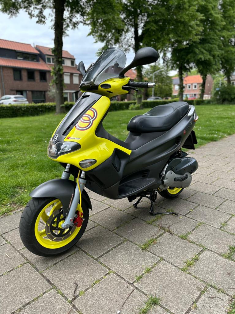 Gilera runner sp spo 180cc mo7 (nette staat), Ophalen, Zo goed als nieuw