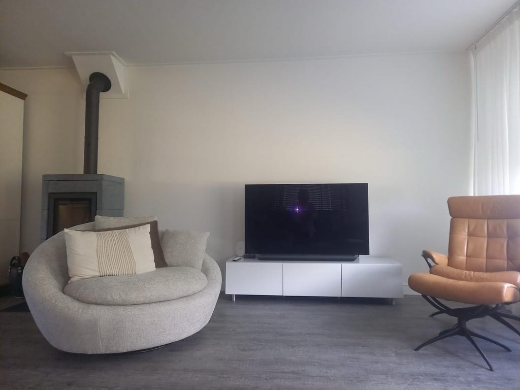 Zo goed als nieuw Just-Racks tv-meubel - Modern wit design, Huis en Inrichting, Kasten | Televisiemeubels, Ophalen, Overige materialen