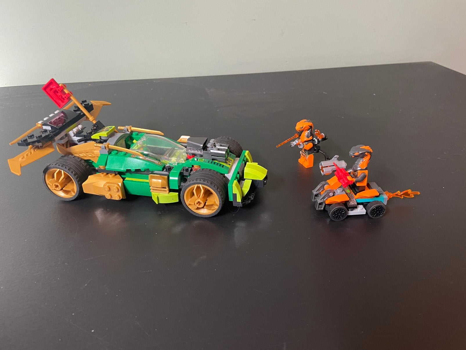 71763 lego ninjago Lloyd’s racewagen EVO, Ophalen of Verzenden, Zo goed als nieuw