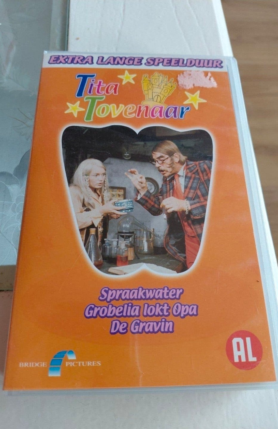 Tita Tovenaar videoband Spraakwater, lokt opa, Gravin., Gebruikt, Alle leeftijden, Ophalen of Verzenden, Kinderprogramma of -film