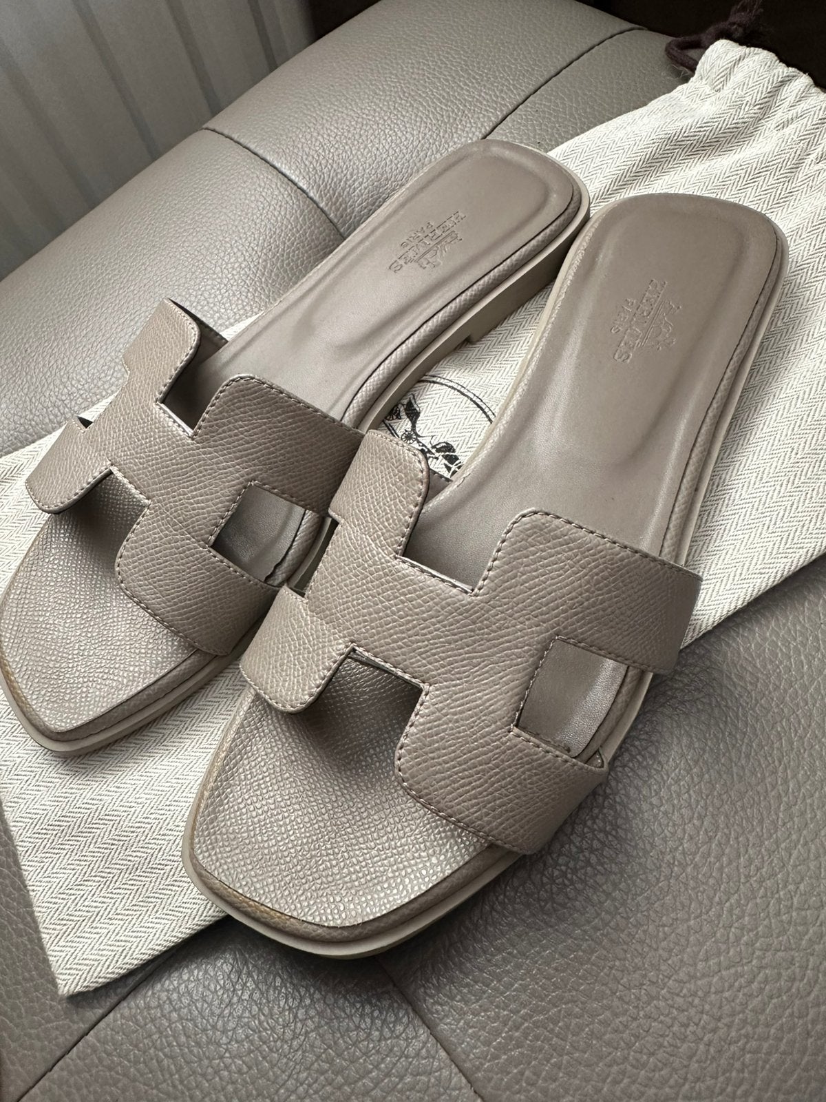 Prachtig slippers maat 37, Ophalen of Verzenden, Zo goed als nieuw