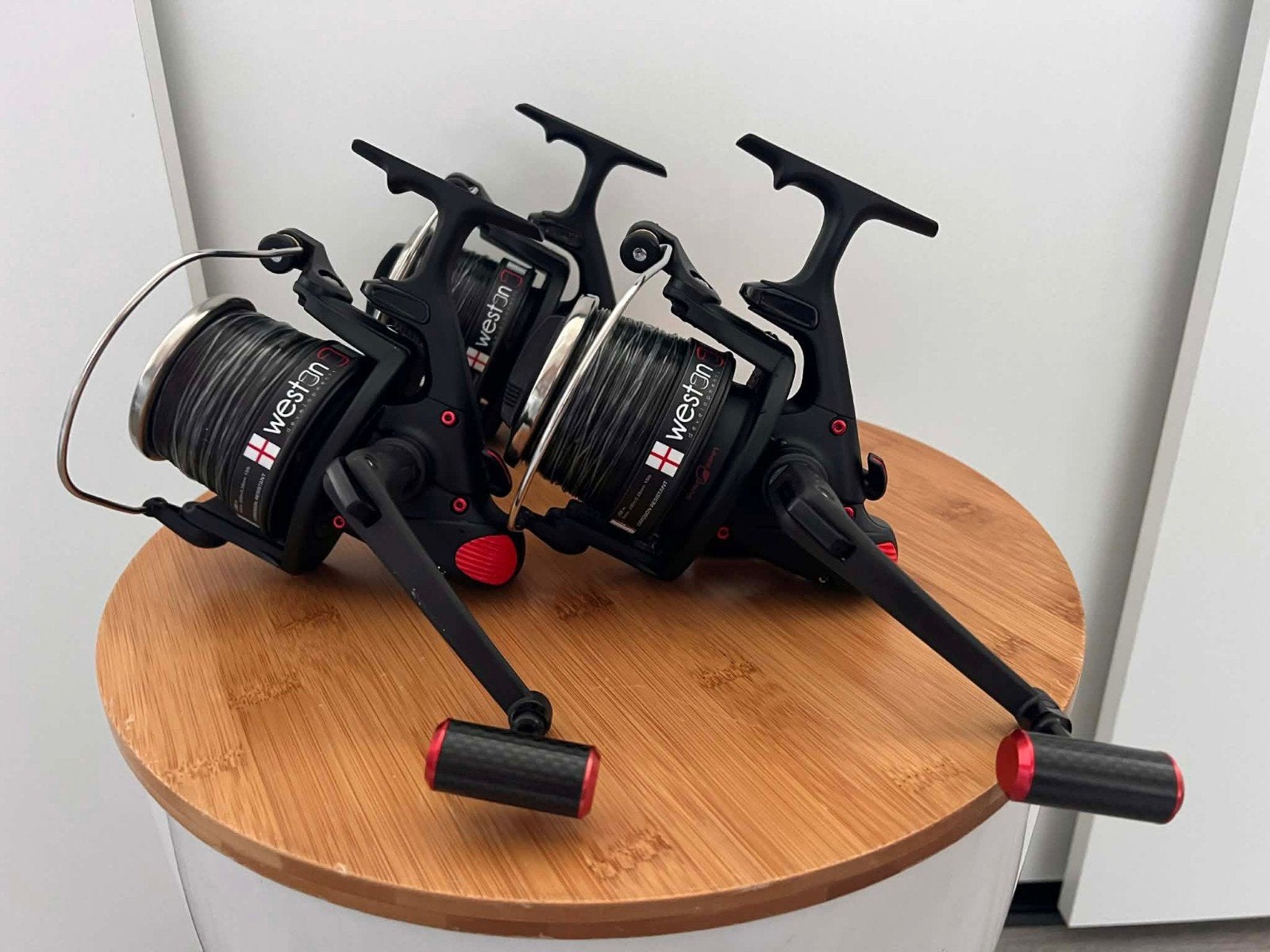 3 DAIWA EMBLEM S 5000T WESTON CUSTOM MOLENS IZGST, Ophalen of Verzenden, Molen