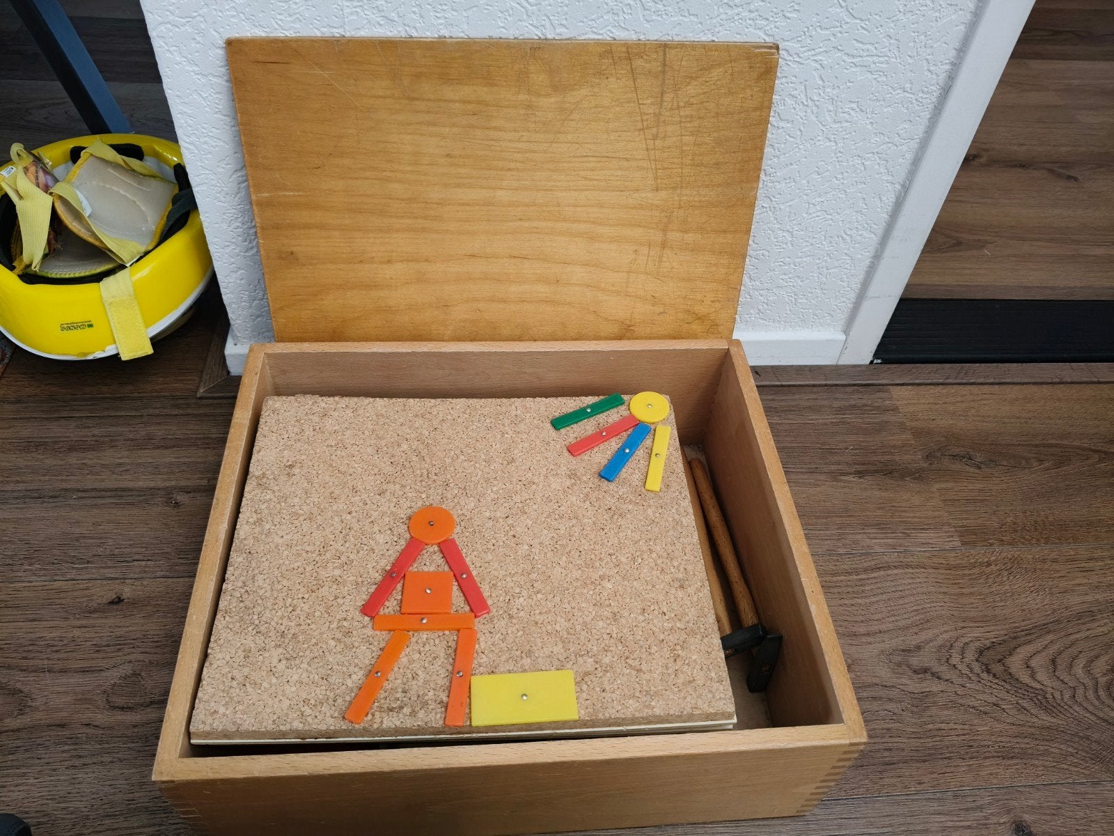 Houten hamertje tik, Ophalen of Verzenden, Gebruikt, Ontdekken