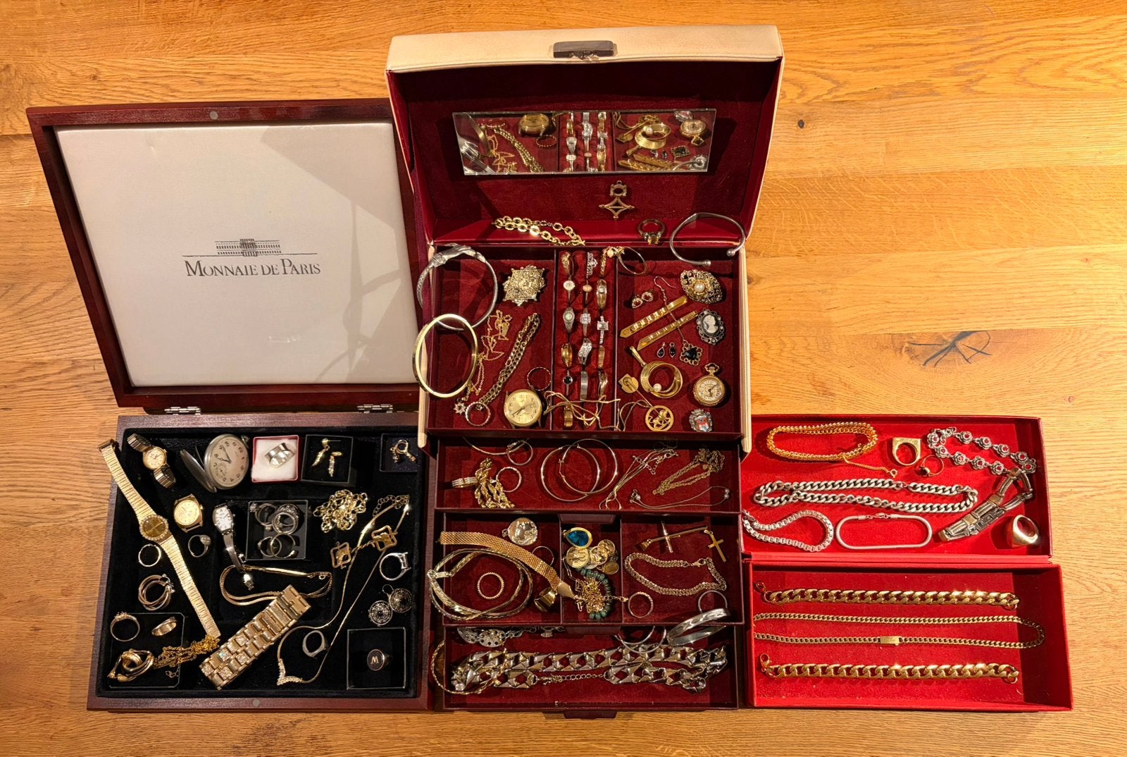 Set antieke sieraden, waaronder goud en zilver, Verzenden, Goud, Ring, Met edelsteen