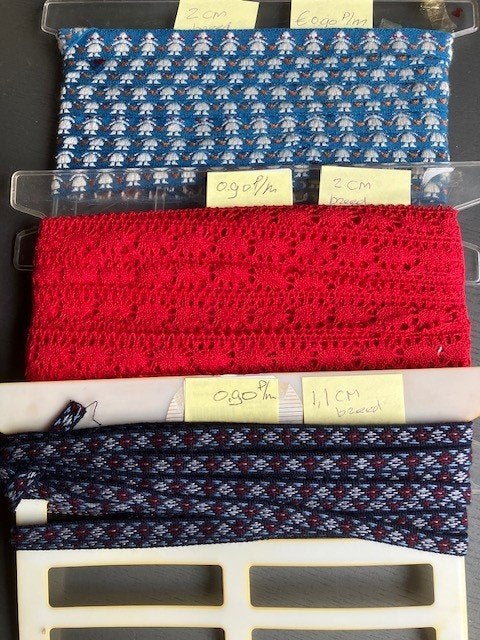 band sierband 3 stuks div soorten € 0,90 pm fr 21a, Ophalen of Verzenden, Nieuw, Lint, Band of Elastiek