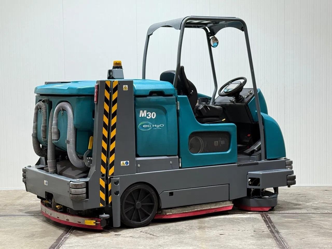 Tennant M30 LPG 2017 1800uu! Veeg-Schrob-machine HL1026