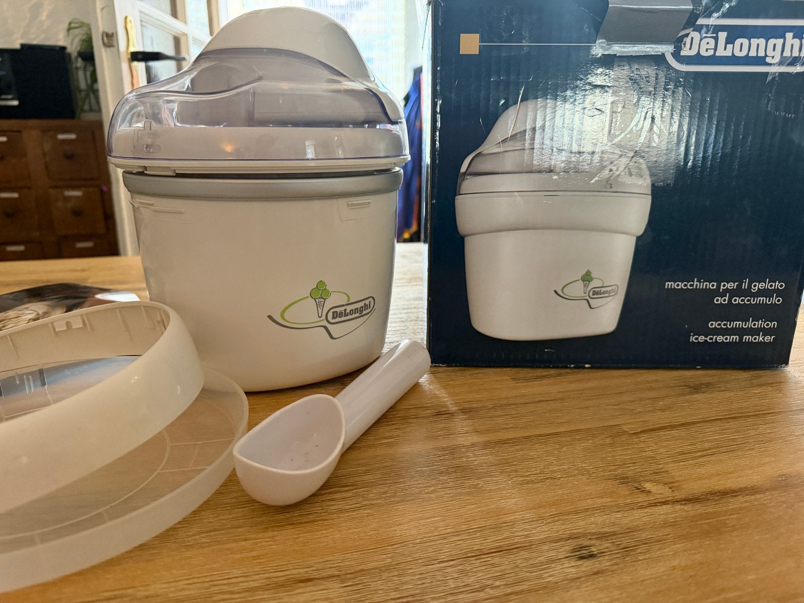 DeLonghi IJs Maker - Compacte IJsmachine voor Thuis, Ophalen of Verzenden, Zo goed als nieuw
