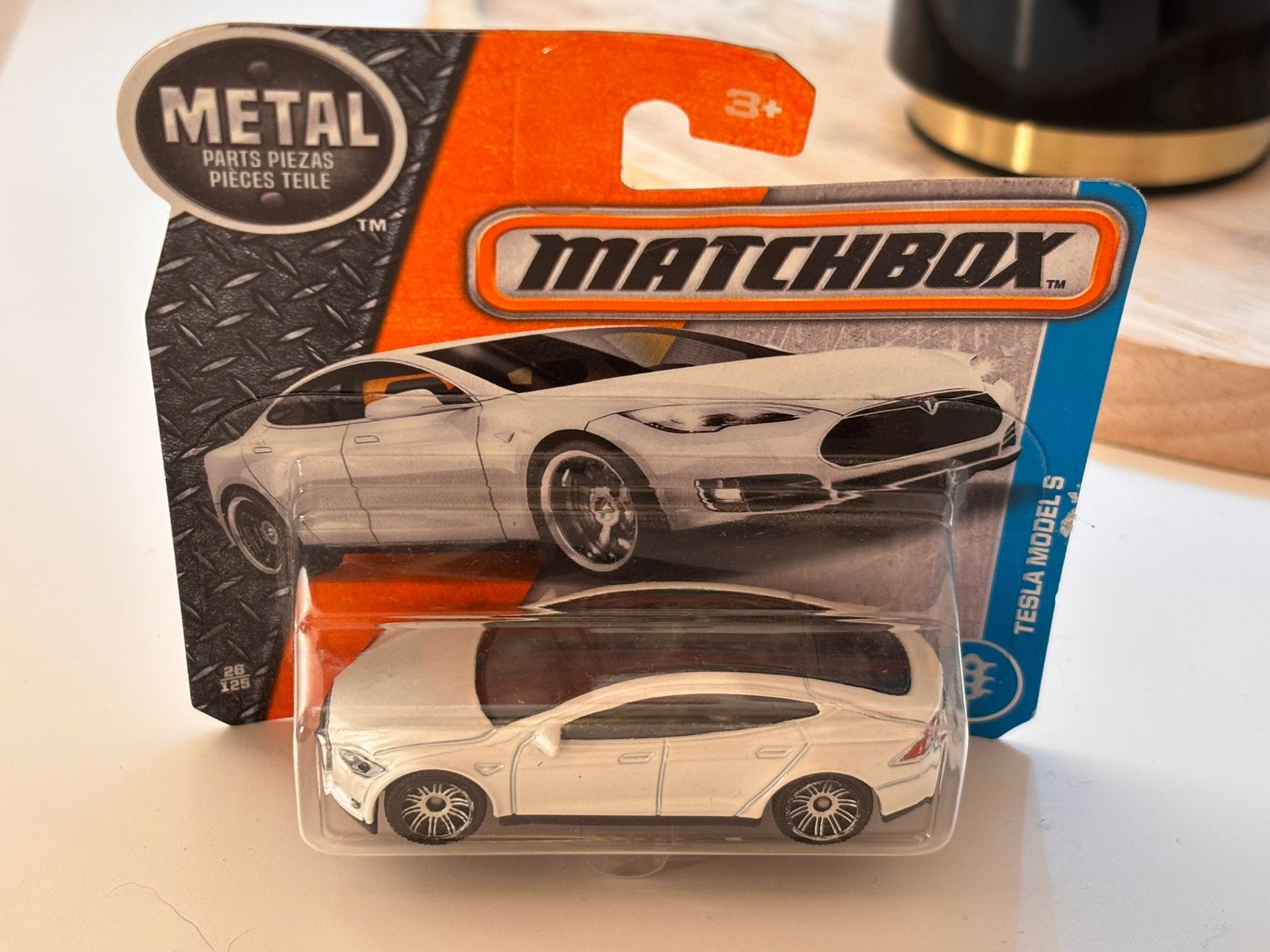 Tesla Model S modelauto, Hobby en Vrije tijd, Modelauto's | Overige schalen, Verzenden, Zo goed als nieuw, Auto