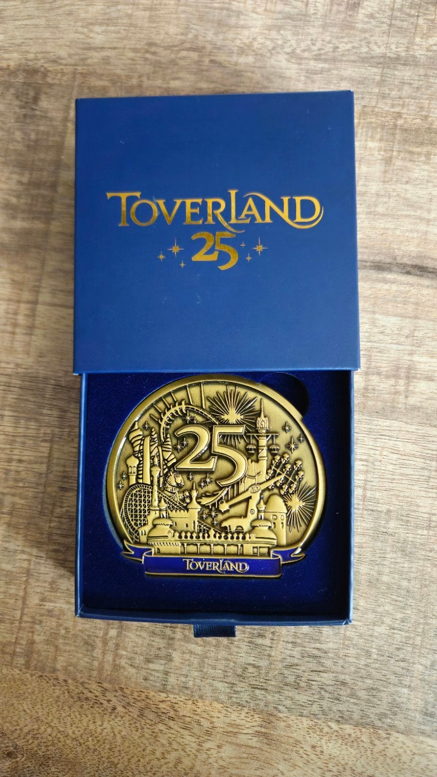 25 Jaar Toverland Pin, Verzamelen, Ophalen of Verzenden, Nieuw, Merk, Speldje of Pin