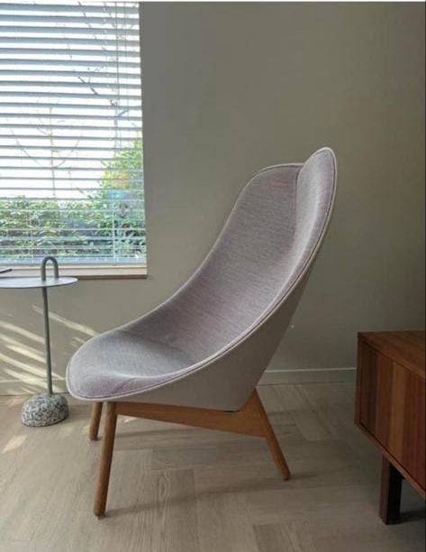 Comfortabele Hay Uchiwa lounge fauteuil - beige/rood, Huis en Inrichting, Fauteuils, Ophalen, Modern design, Zo goed als nieuw