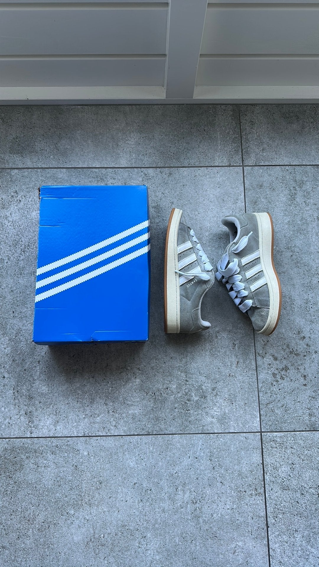 Adidas campus schoenen, Verzenden, Wit, Gedragen, Veterschoenen