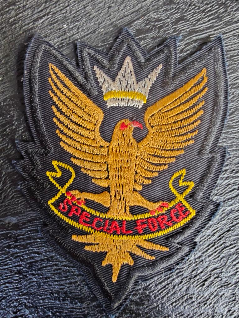 Vintage THAILAND SPECIAL FORCE PATCH .. uitdunnen verzamelin, Ophalen of Verzenden, Landmacht, Amerika, Embleem of Badge