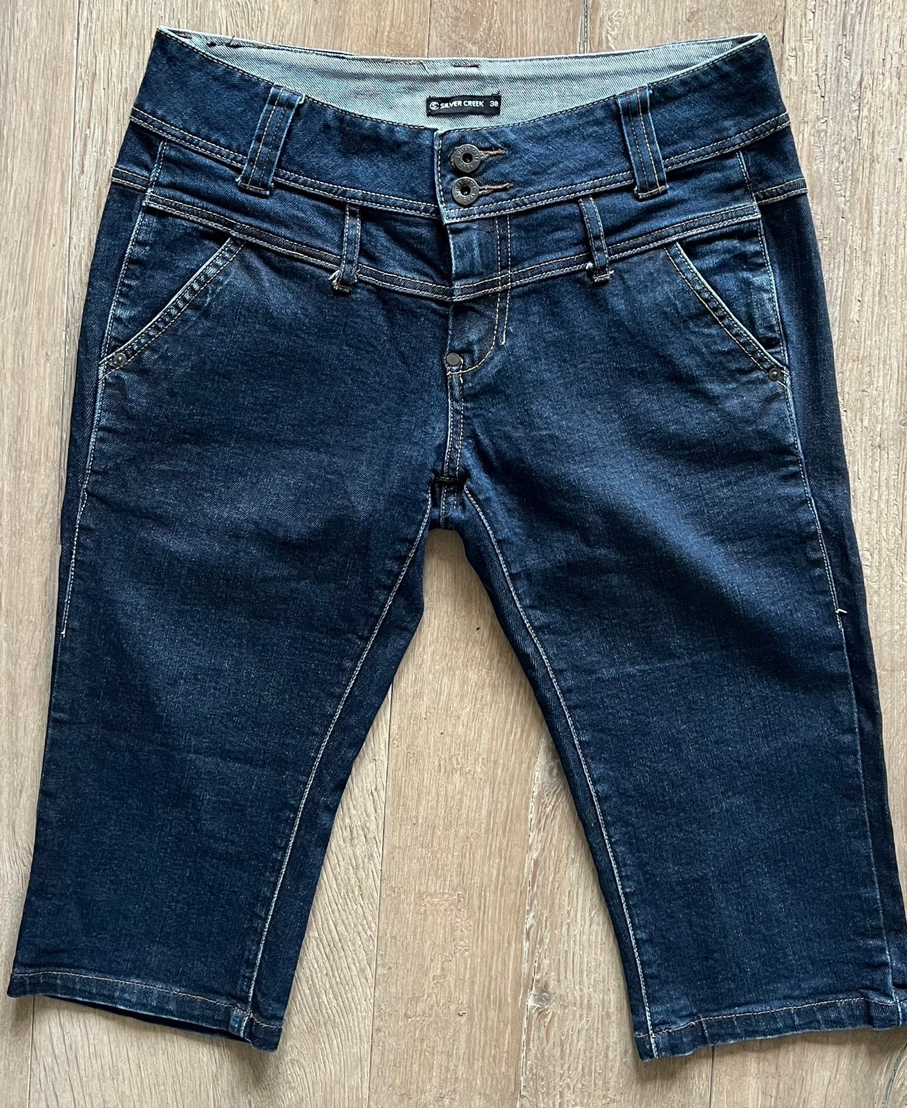 Korte spijkerbroek Maat M Silvercreek, Ophalen of Verzenden, Zo goed als nieuw, Blauw, W28 - W29 (confectie 36)
