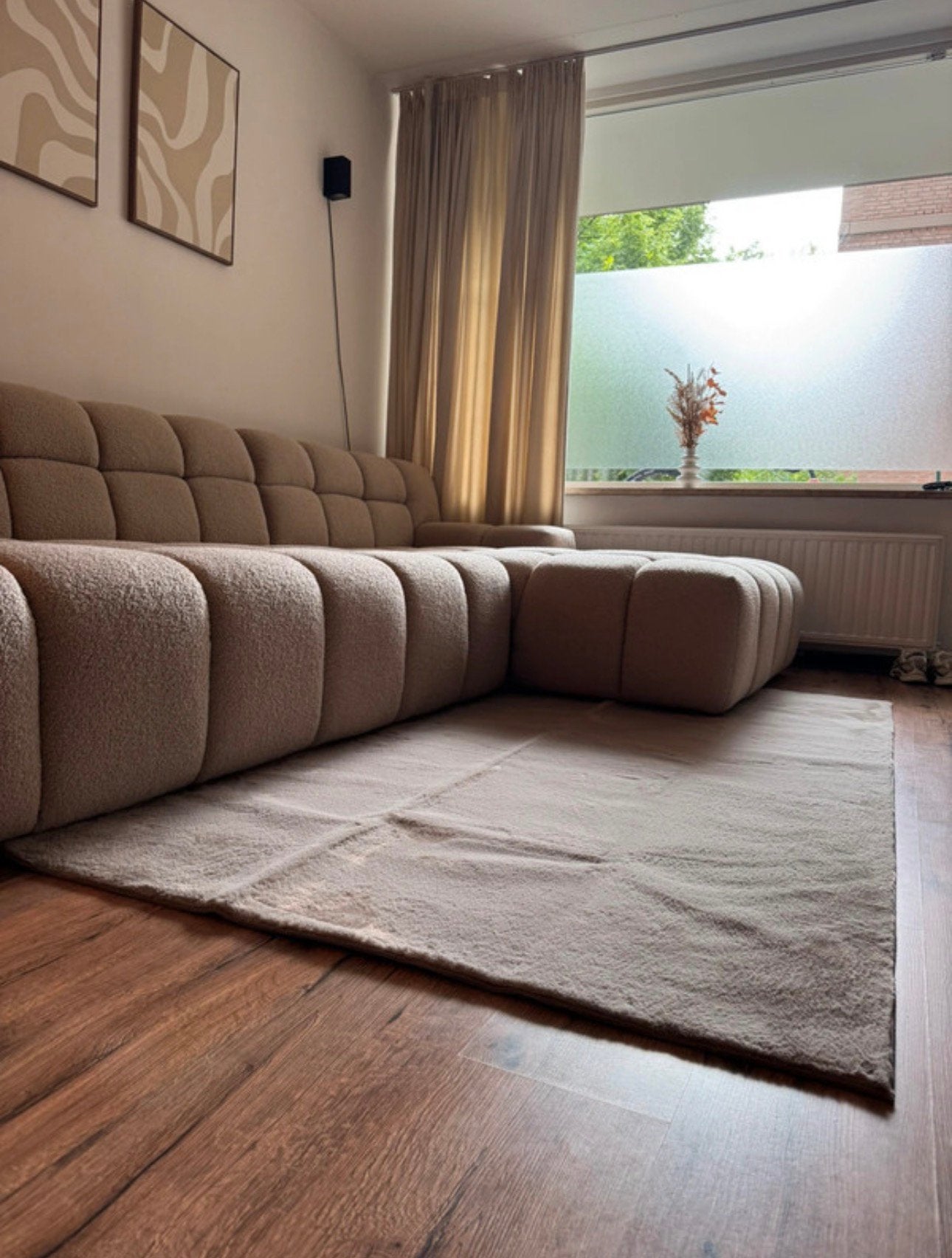 Laagpolig vloerkleed Volero 150 x 230 cm – gloednieuw, Huis en Inrichting, Stoffering | Tapijten en Kleden, 100 tot 150 cm, Beige