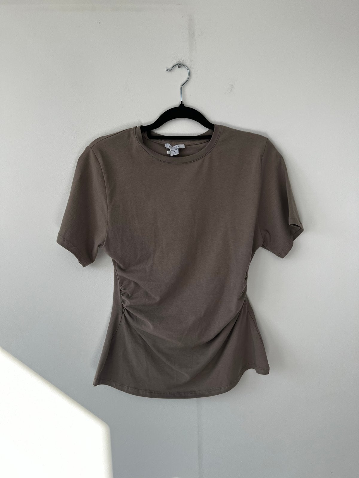 New Yorker snatched waist top in beige maat M nieuw, Maat 38/40 (M), Verzenden, Beige, Nieuw