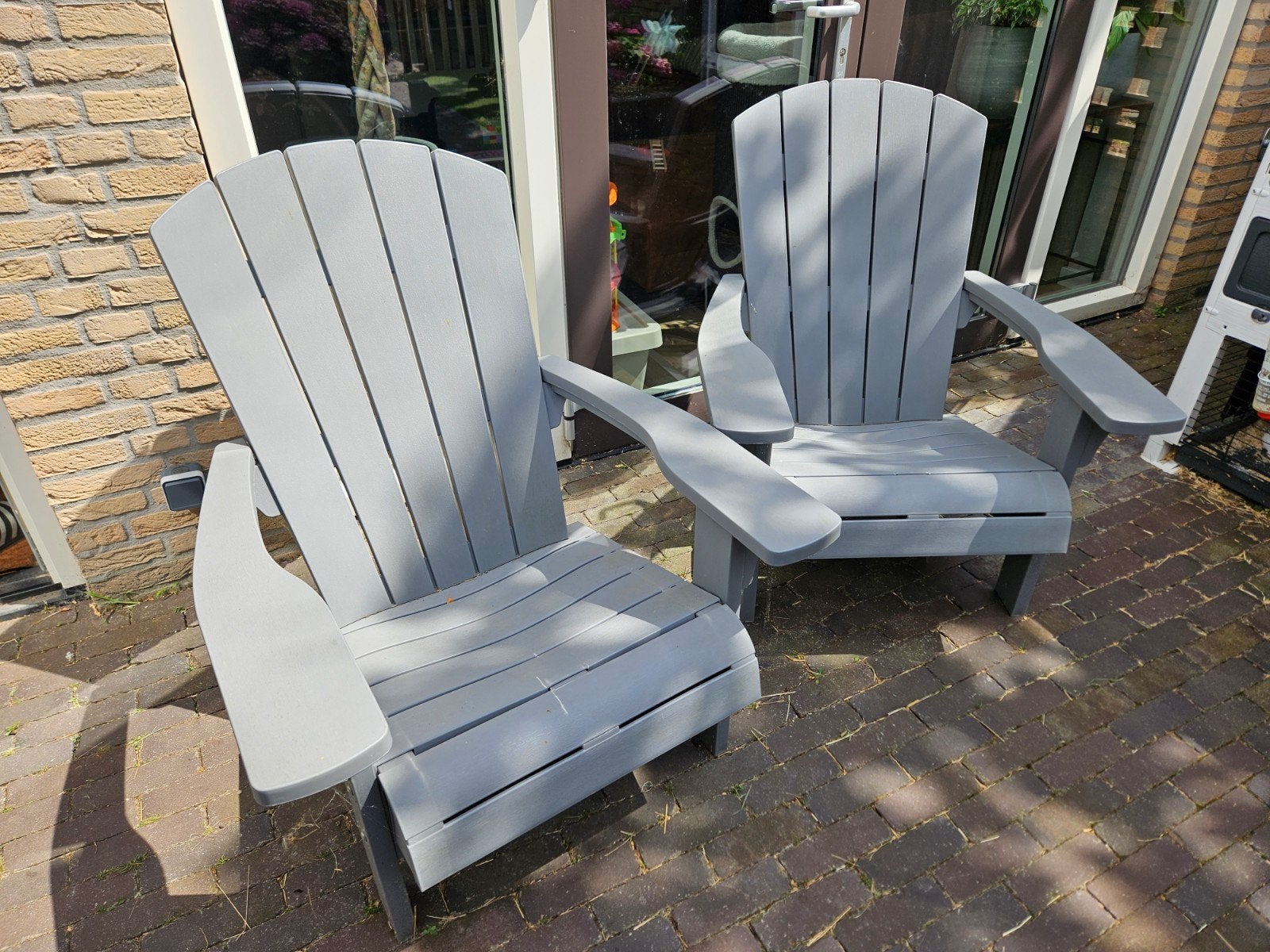 Twee hardplastic tuinstoelen - weerbestendig, Ophalen, Gebruikt, Kunststof