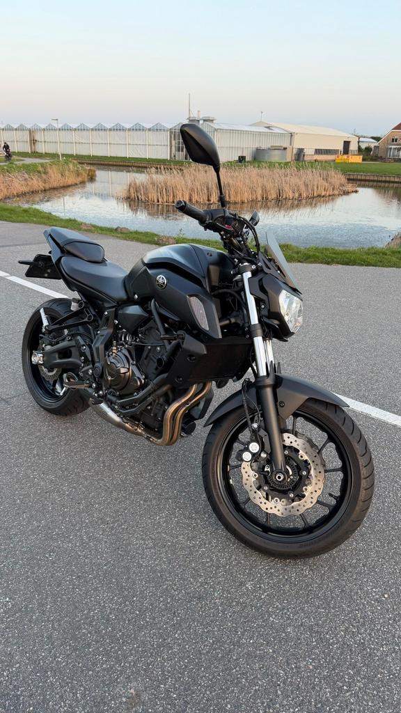 Yamaha mt07 35 kw akra 3500 km, Motoren, Motoren | Yamaha, 700 cc, 2 cilinders, Particulier, Minimaal motorrijbewijs A2