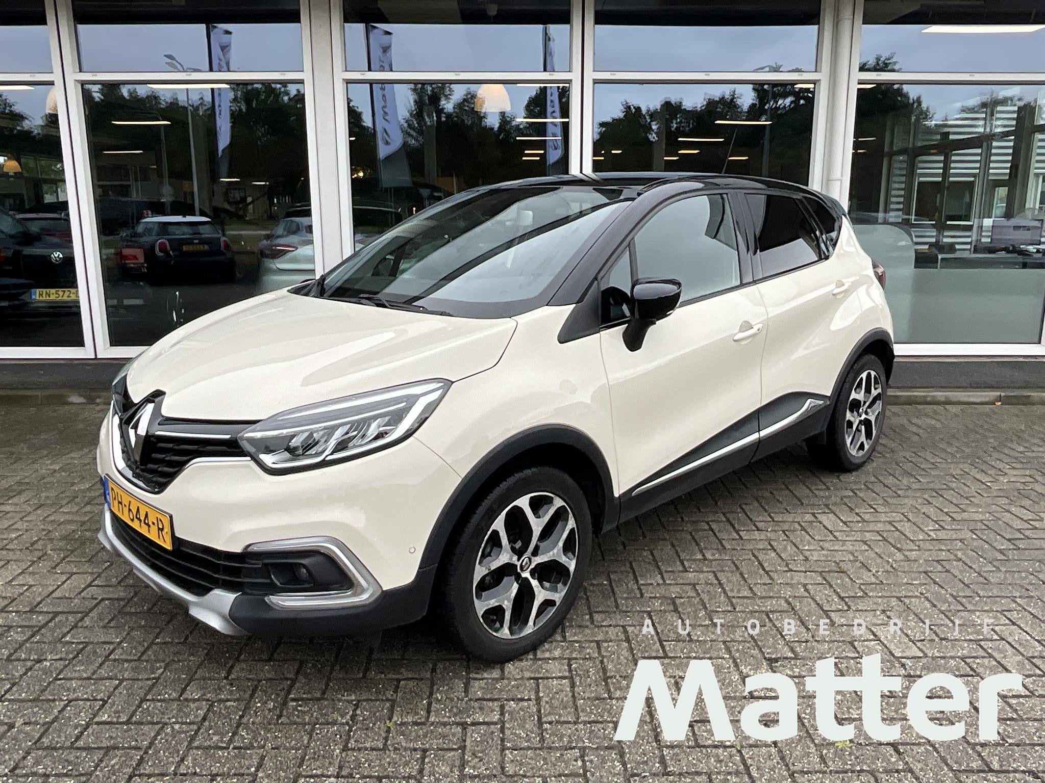 Renault Captur 1.2 TCe Intens, Auto's, Stof, Gebruikt, 4 cilinders, Met garantie (alle)