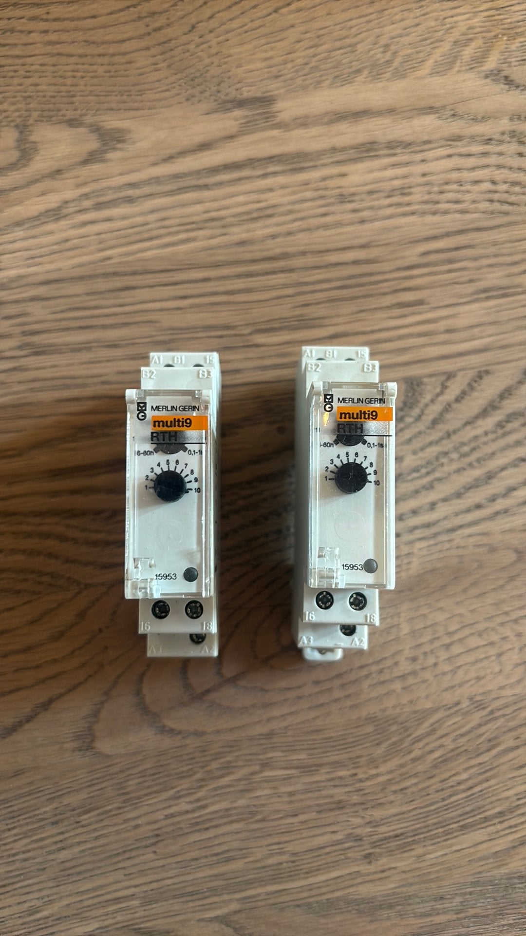 Merlin gerin Multi 9 time relay, Ophalen, Gebruikt