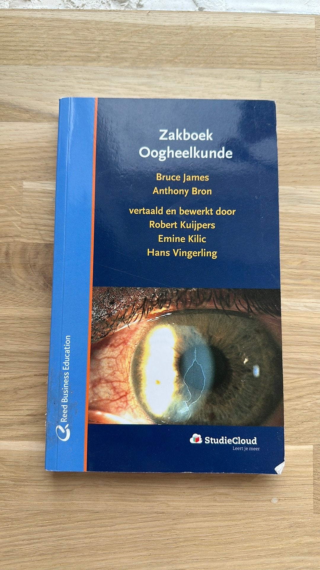 Zakboek Oogheelkunde - Bruce James & Anthony Bron, Ophalen of Verzenden, Beta, Gelezen, WO