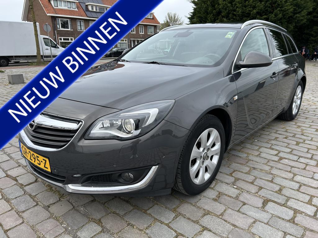 Opel Insignia Sports Tourer 1.6 T Cosmo 95.000 km! automaat, Gebruikt, 4 cilinders, Leder en Stof, 170 pk