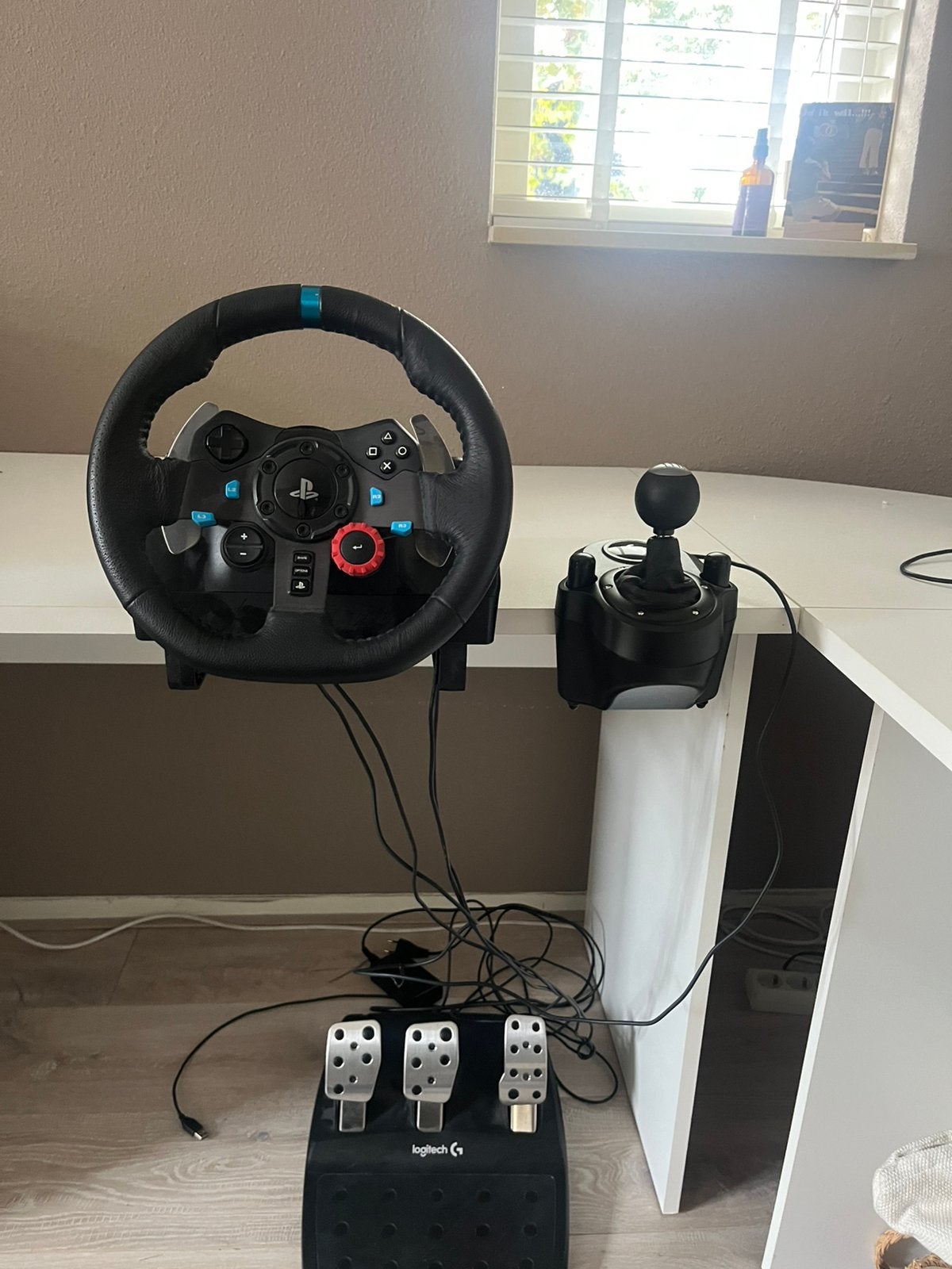 Logitech g29 set (stuur en pedalen)+ logitech shifter, Ophalen, Zo goed als nieuw