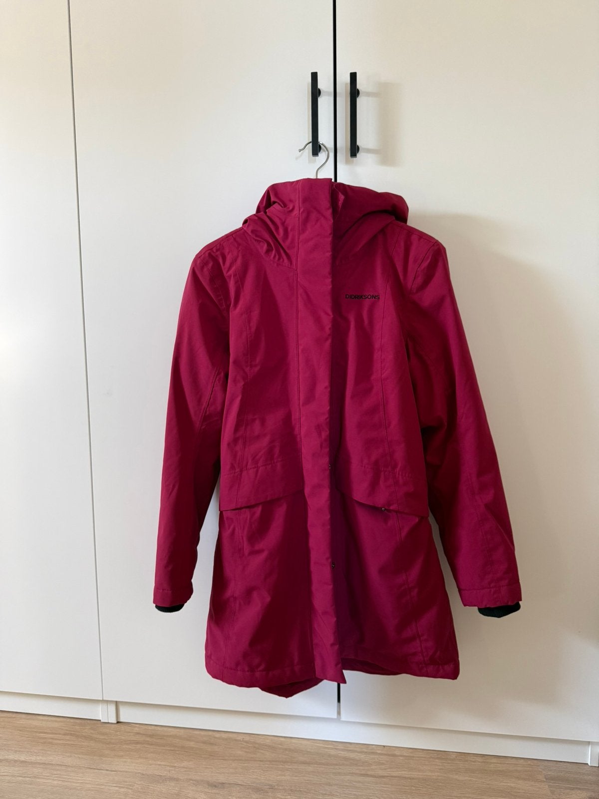 Didriksons dames winterjas Cajsa Parka mt 34 - ZGAN, Ophalen of Verzenden, Zo goed als nieuw, Maat 34 (XS) of kleiner, Rood