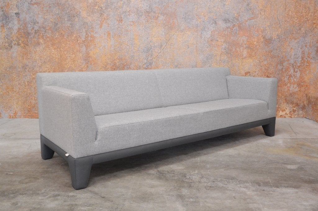 ZGANieuw grijze stoffen Leolux Plot design bank leer+stof, Leolux, Leolux, Tweepersoons, 75 tot 100 cm