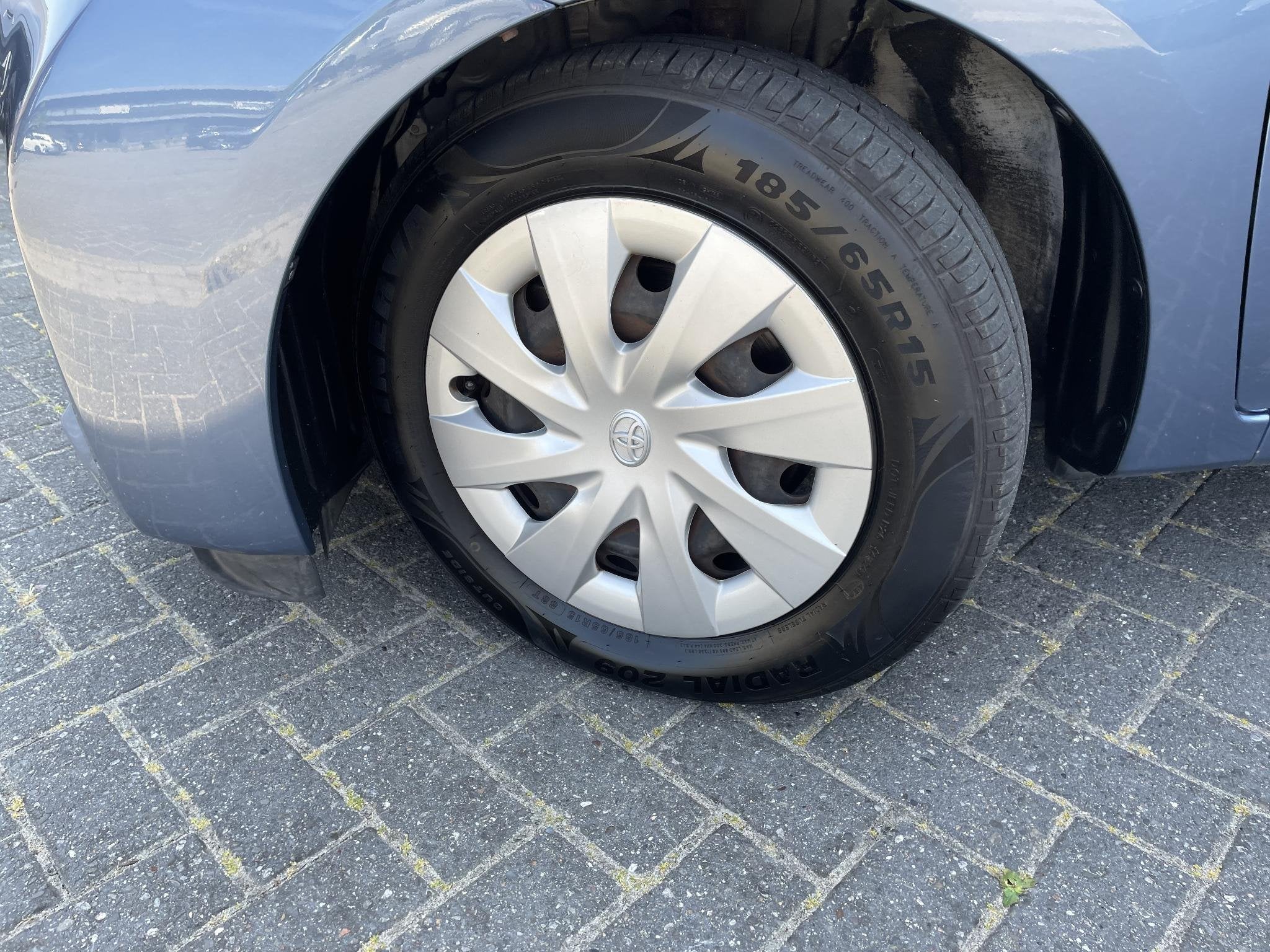 Toyota Verso-S 1.3 VVT-i Aspiration , Panoramadak, All seaso, Voorwielaandrijving, Euro 5, Stof, Gebruikt