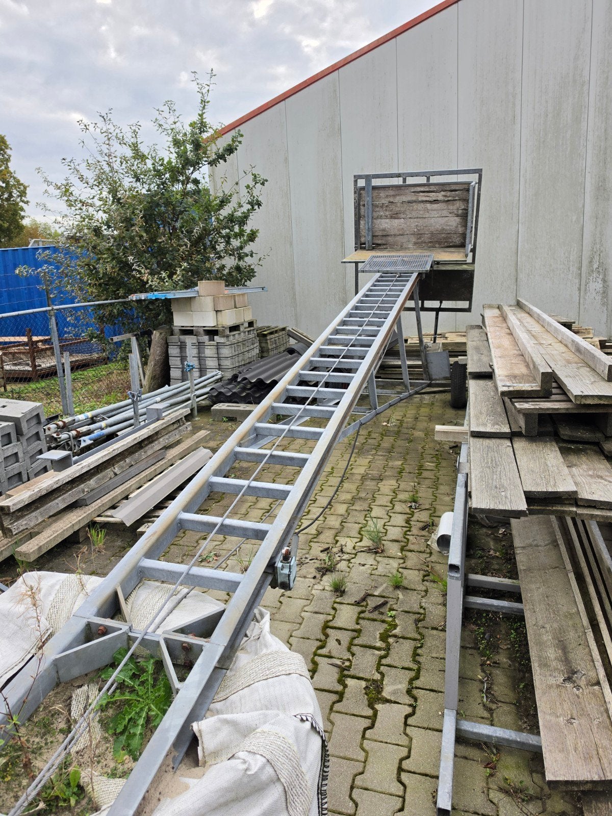 bouwlift, Ophalen, Gebruikt, Bouwlift