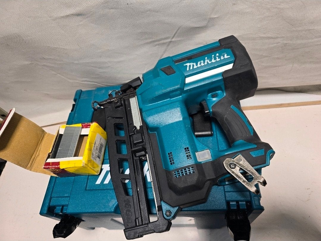 Makita accu Brad tacker DBN600 18V, Ophalen of Verzenden, Makita, N.v.t, N.v.t