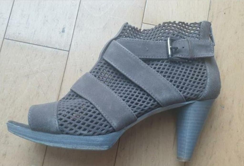 Damesschoen Maripe maat 40, Ophalen of Verzenden, Zo goed als nieuw, Zwart, Sneakers of Gympen