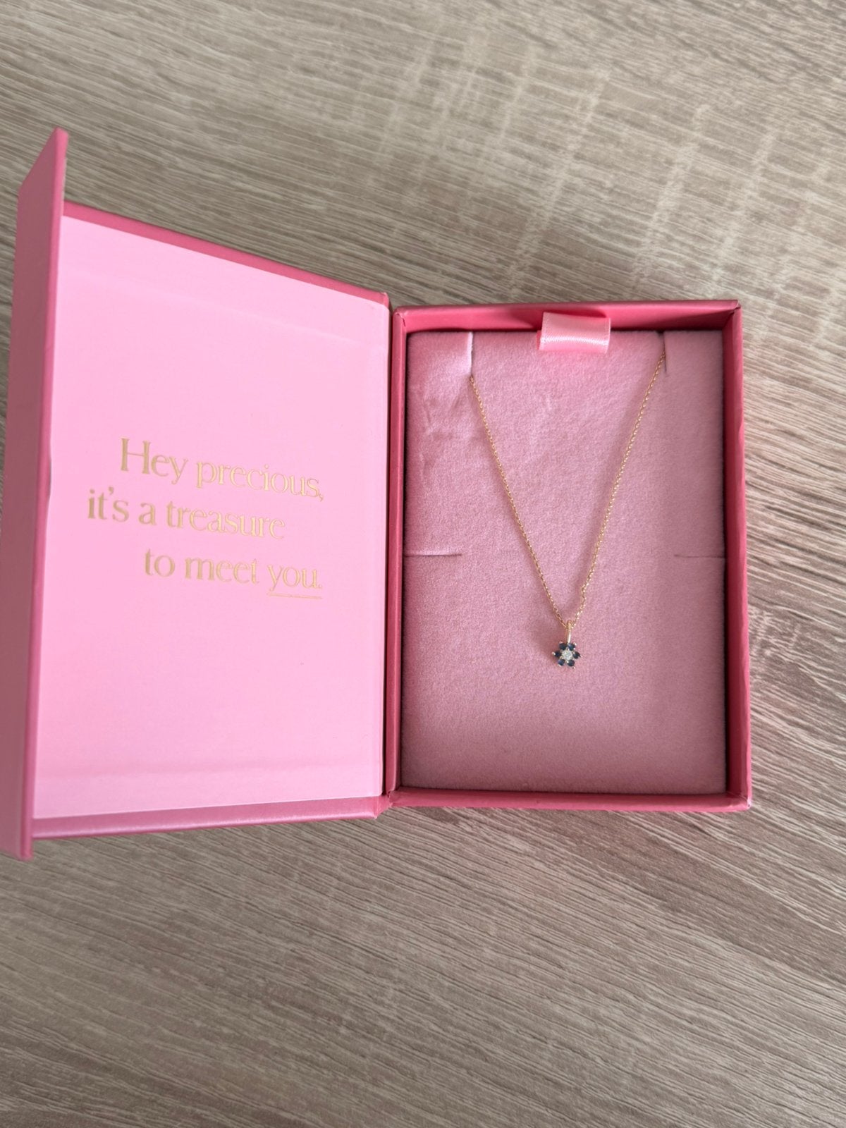 Vedder & Vedder Flora Flower Birthstone Ketting, Sieraden, Tassen en Uiterlijk, Kettingen, Ophalen of Verzenden, Zo goed als nieuw
