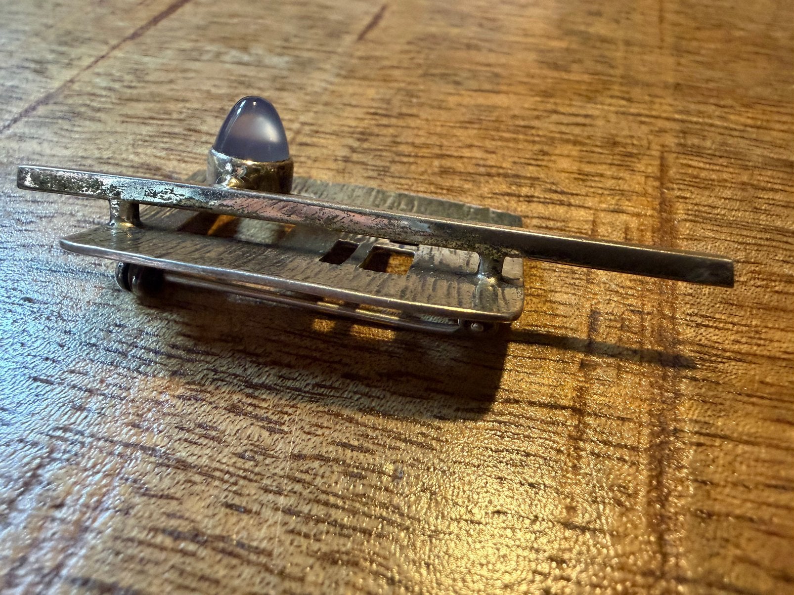 Vintage jaren 60 broche – 835 zilver – lila cabochon, Ophalen of Verzenden, Gebruikt, Overige typen