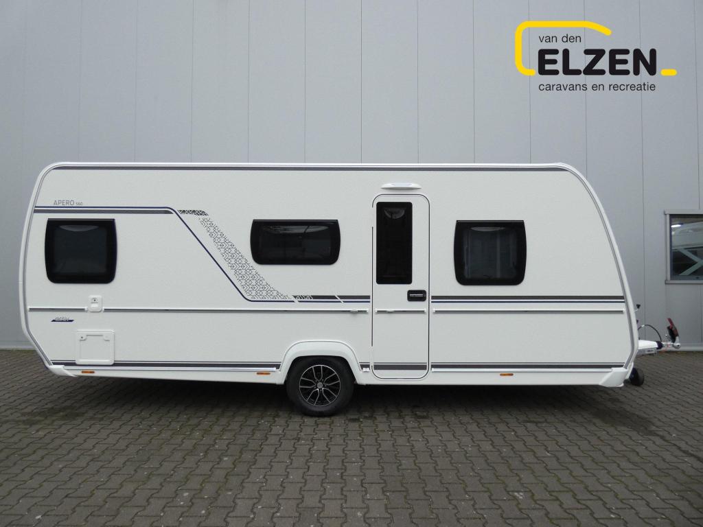 Fendt Apero Activ 560 SKM Black Edition, model 2026, Caravans en Kamperen, Caravans, Rondzit, Bedrijf, Schokbreker, 1250 - 1500 kg