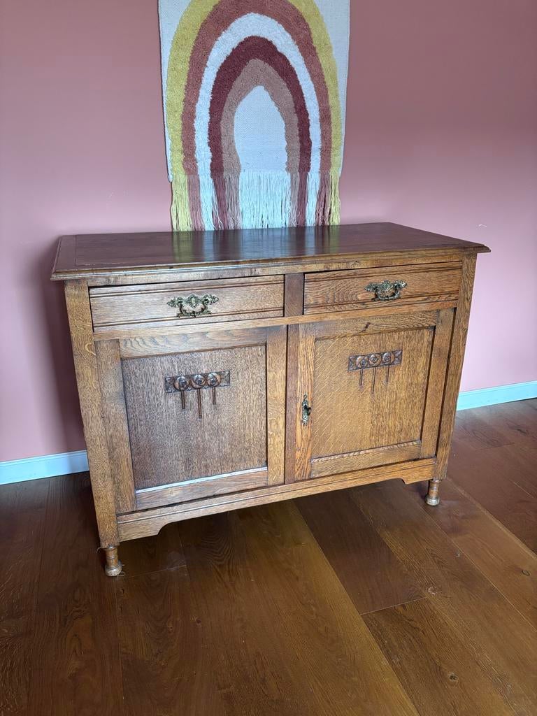 Antiek eiken dressoir kastje kast ladekast houtsnij, Huis en Inrichting, Kasten | Dressoirs, Gebruikt, 100 tot 150 cm, Antiek