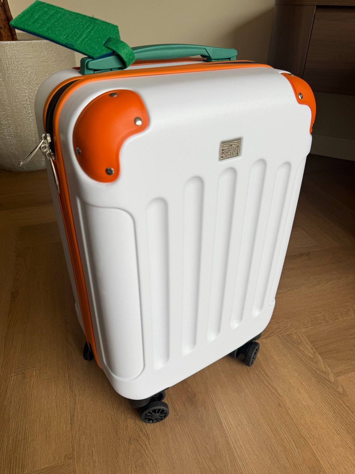 Postcode loterij handbagage koffer met oranje accenten, Wieltjes, 30 cm of meer, Wit, Minder dan 40 cm