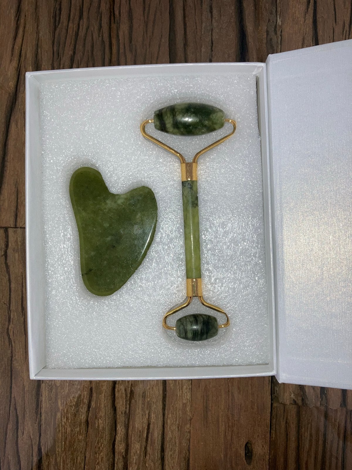 Jade Roller & Gua Sha Set - Gezichtsverzorging, Ophalen of Verzenden, Nieuw, Gehele gezicht, Verzorging